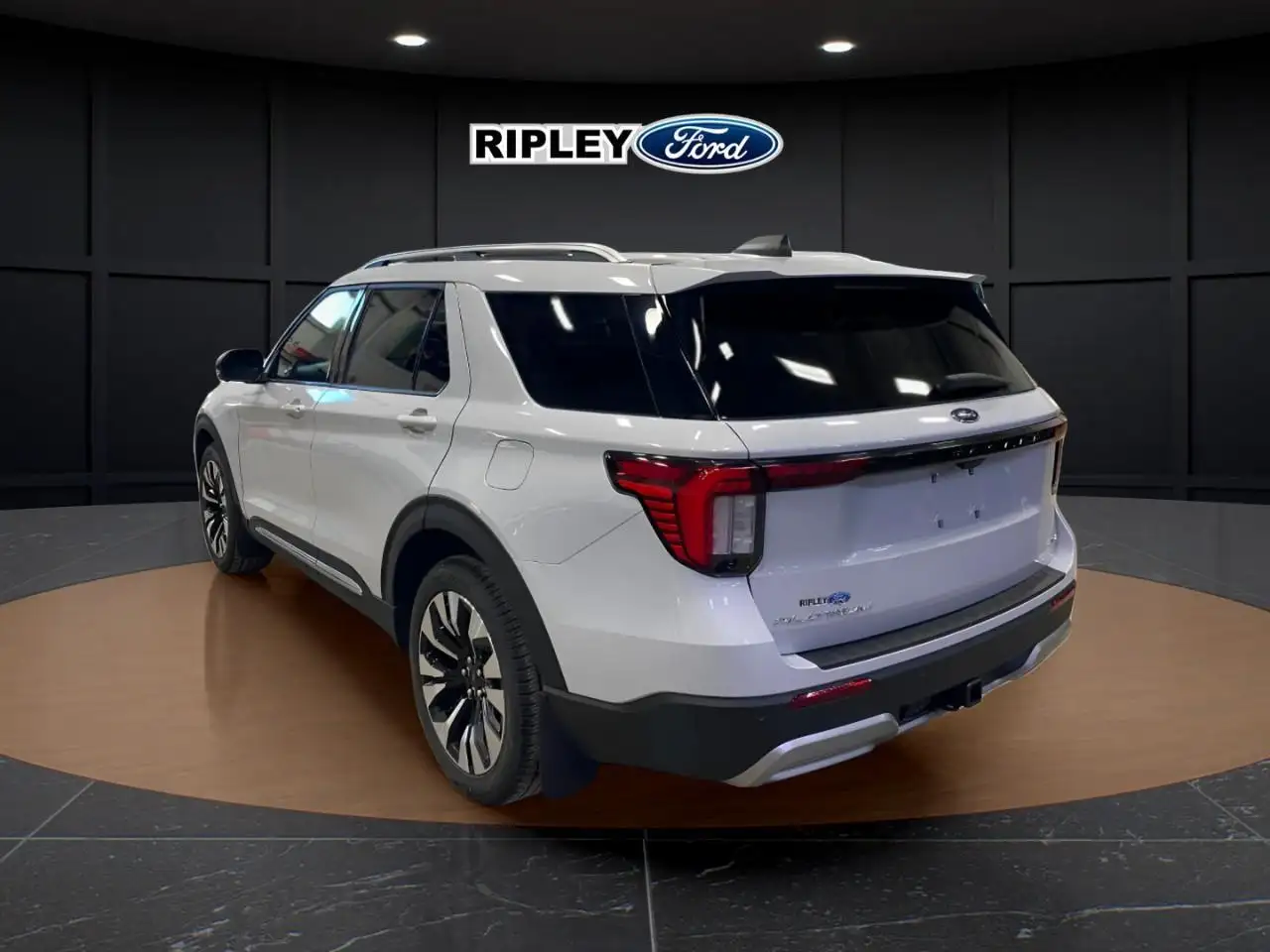 Ford Explorer снимка Ford Explorer