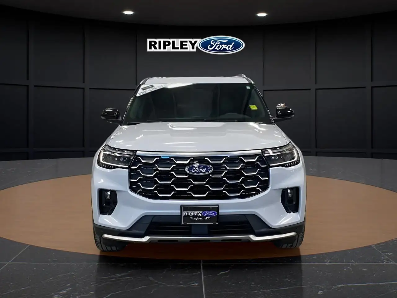 Ford Explorer снимка Ford Explorer
