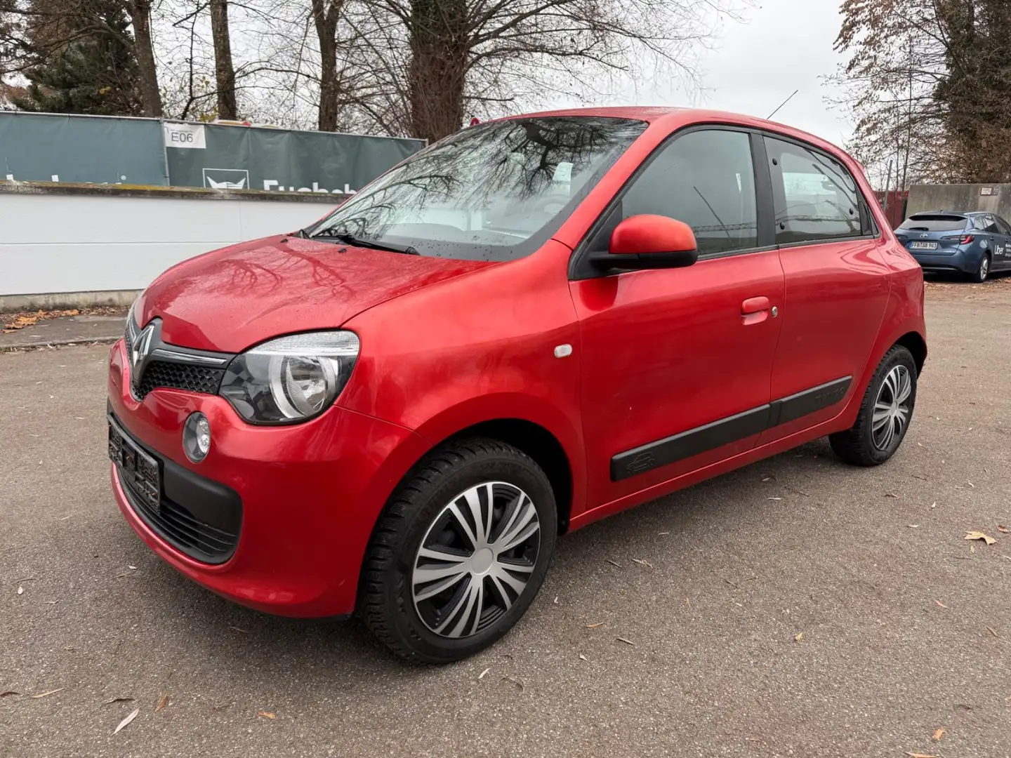 Renault Twingo Dynamique Klima HU 12.2026 Rot - 1