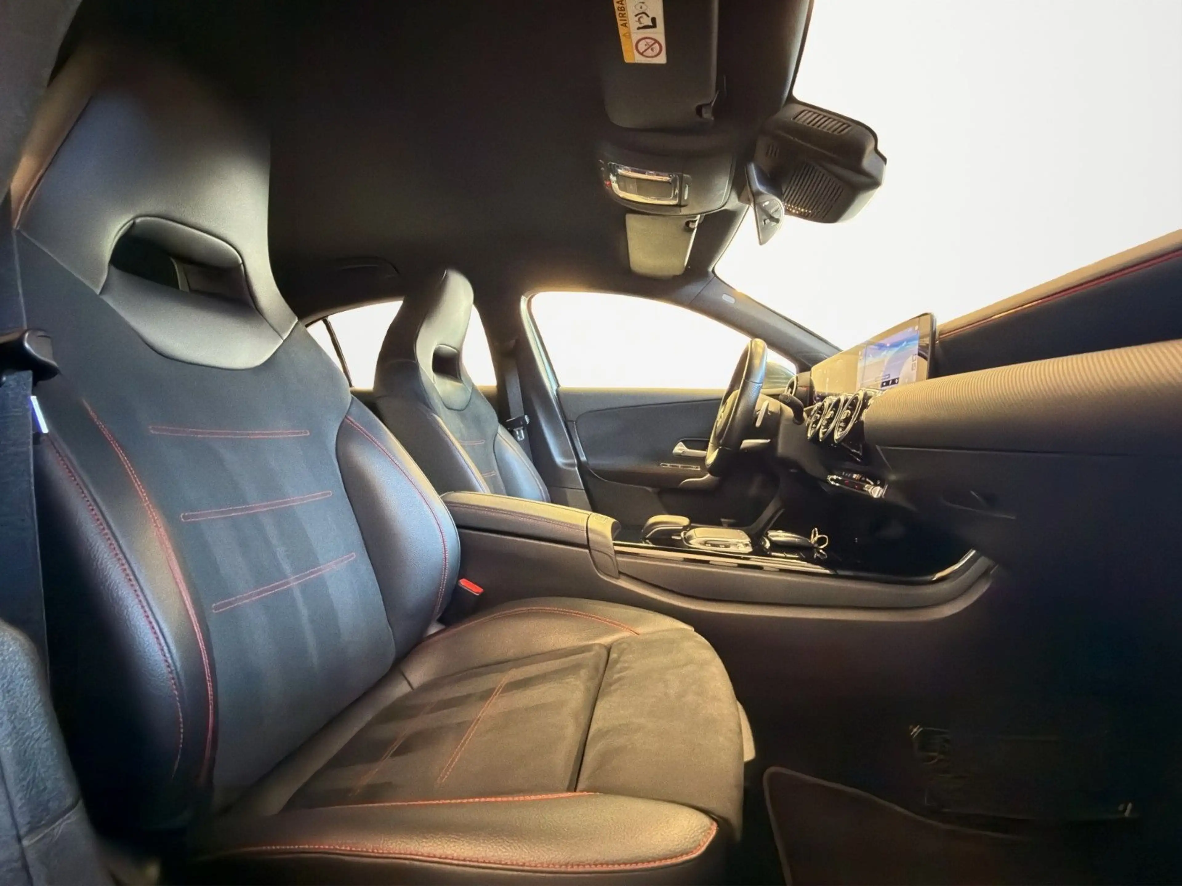 Mercedes-Benz A 250 *LED*AMG Line*SHZ*Finanzierung — photo 12