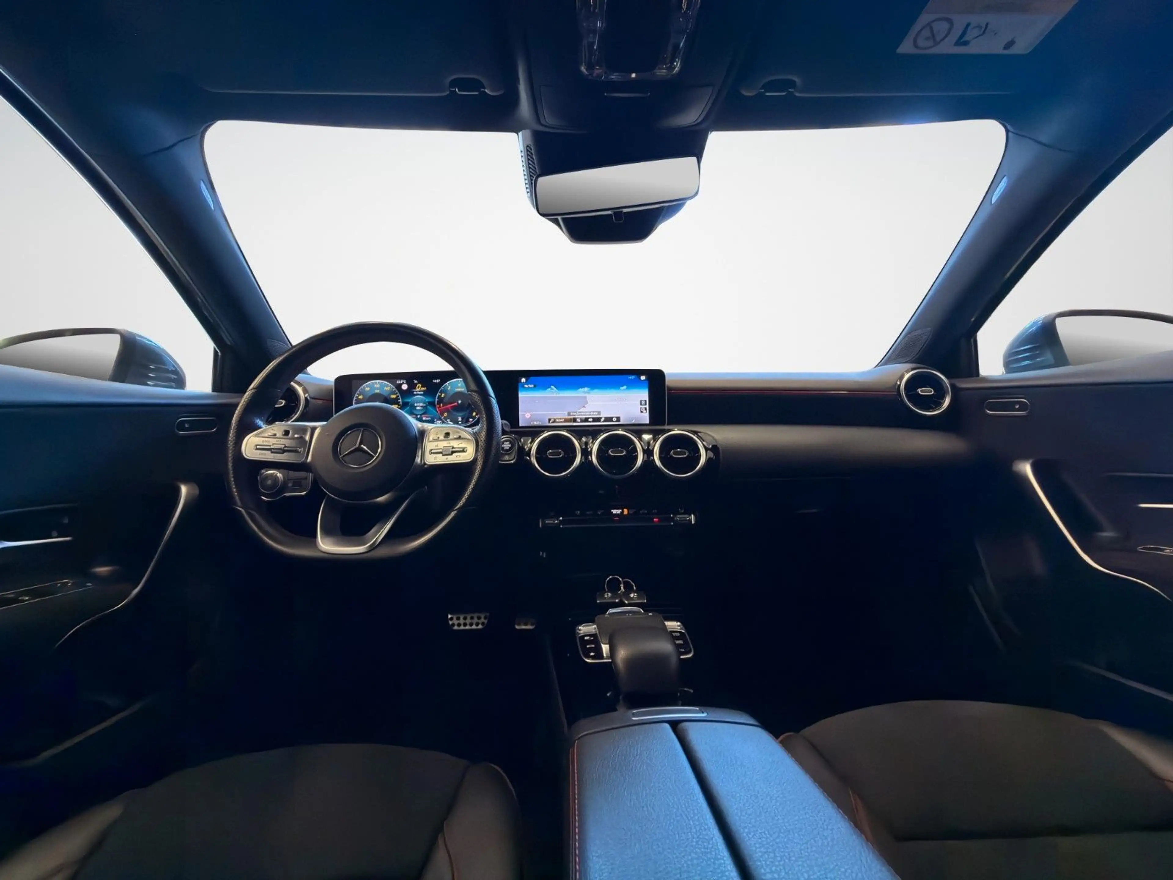 Mercedes-Benz A 250 *LED*AMG Line*SHZ*Finanzierung — photo 15