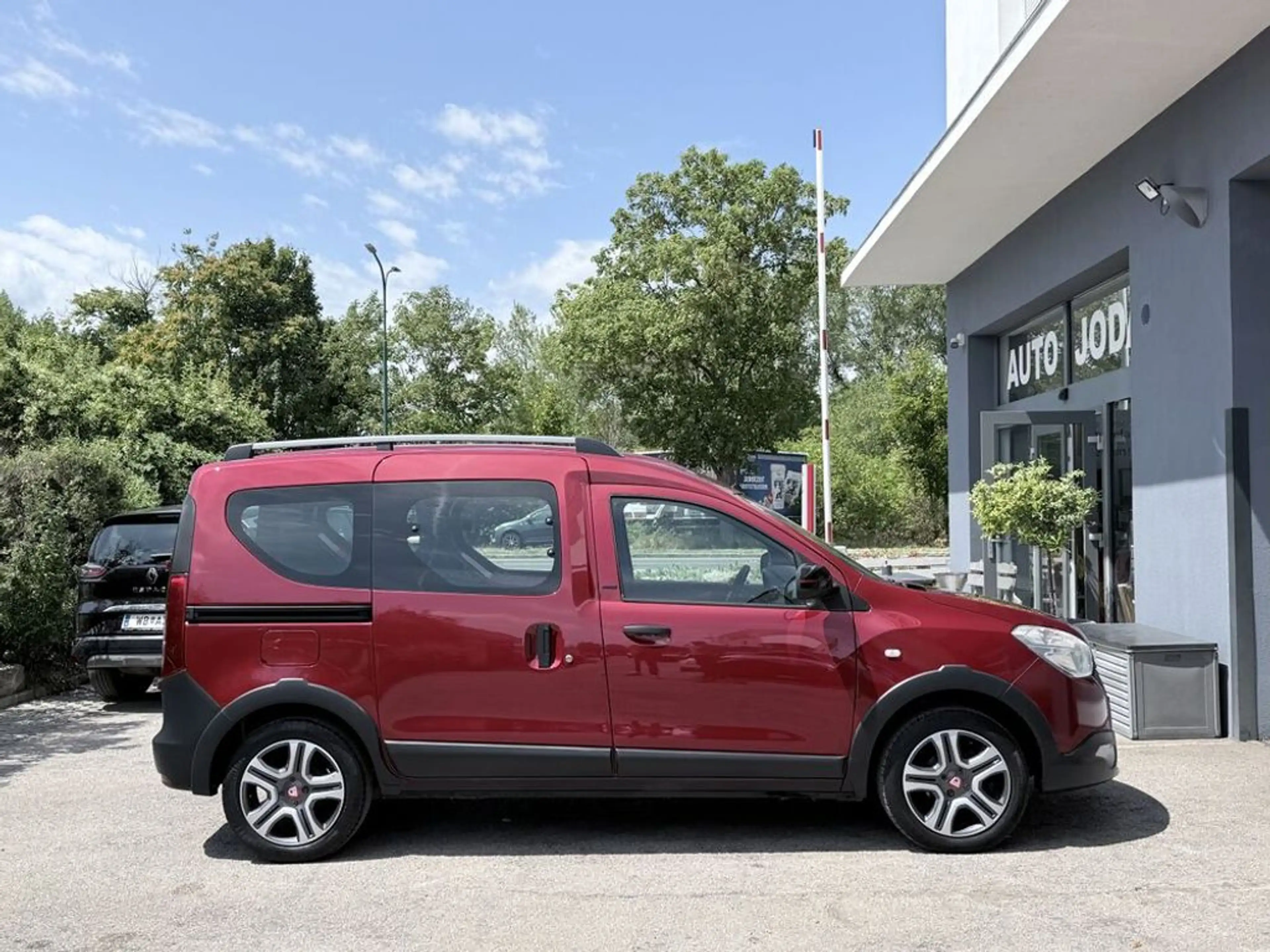 Dacia Dokker Stepway Charisma SCe 100 **Kamera/Navi** — photo 8