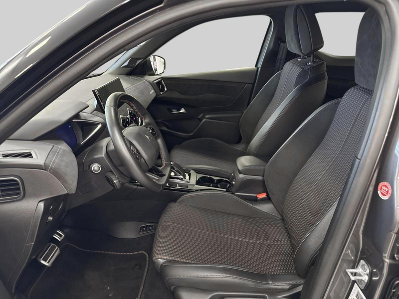 DS Automobiles DS 3 Crossback E-Tense Performance Line — photo 9