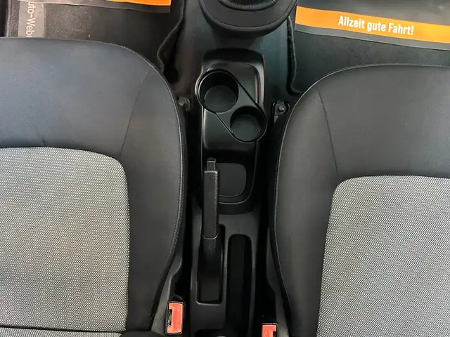 Hyundai I10 view 12