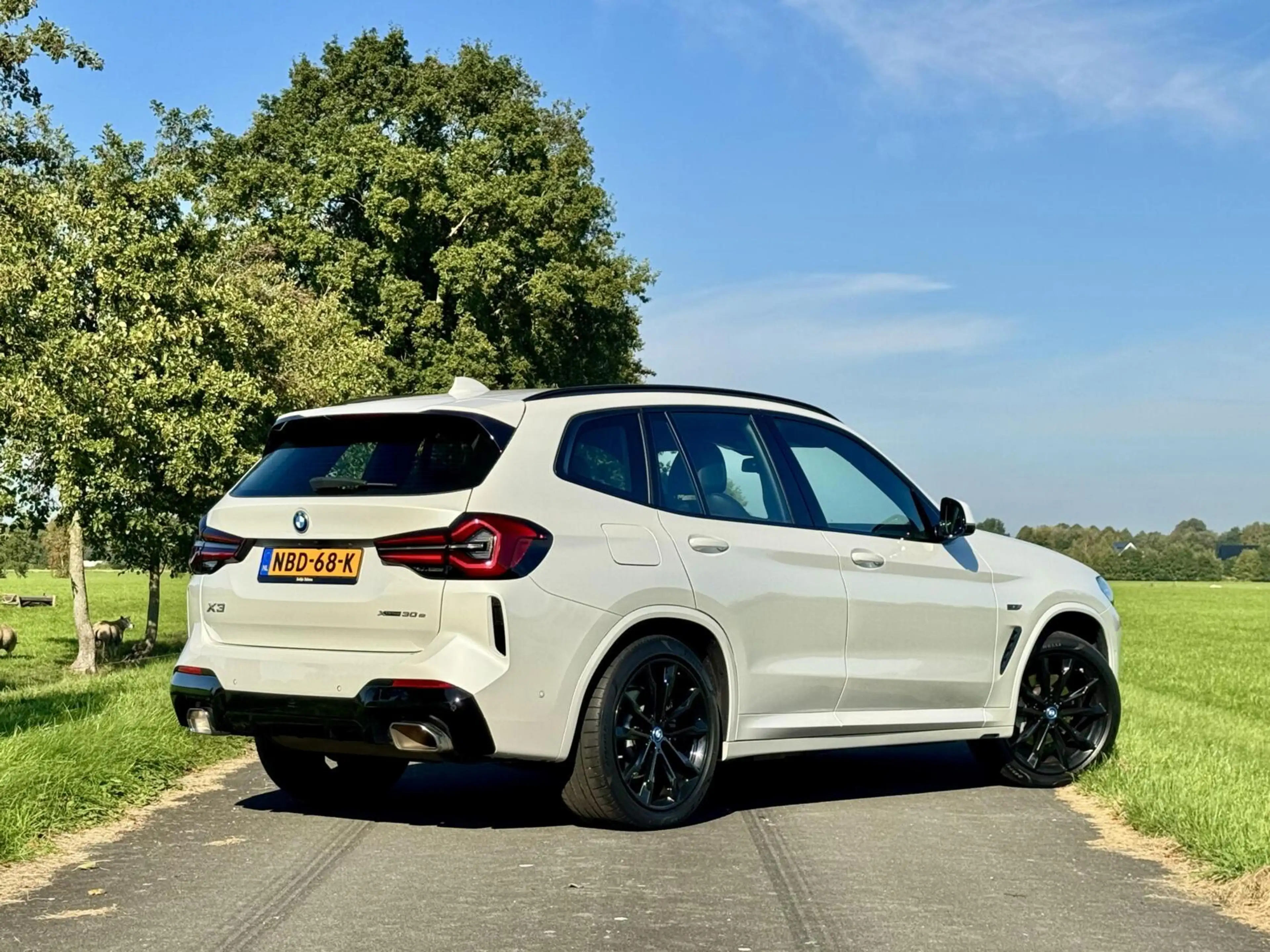 BMW X3 xDrive30e M Sport|Laserlight|HUD|Driving Assistant — photo 2