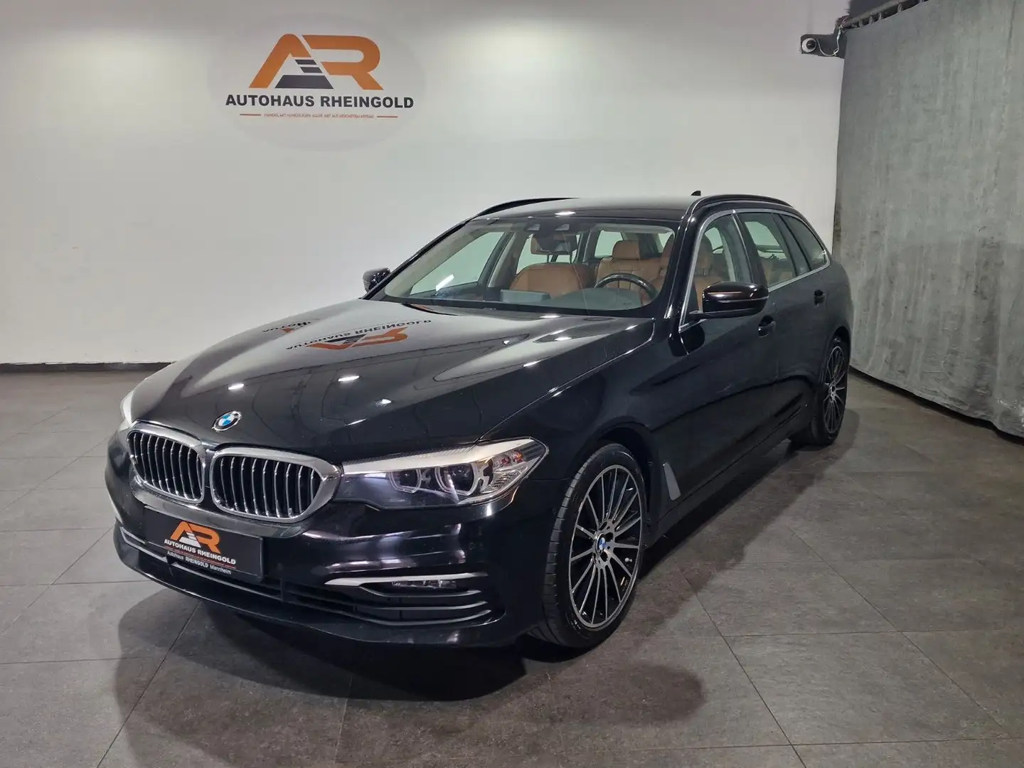 BMW 540 Baureihe 5 Touring 540 d xDrive Schwarz - 1