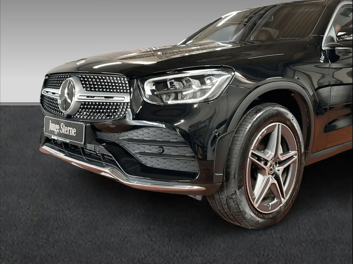 Mercedes-Benz GLC 300 de AMG+MBUX+DISTRON+Burm+Memory+AHK+360° Black - 2