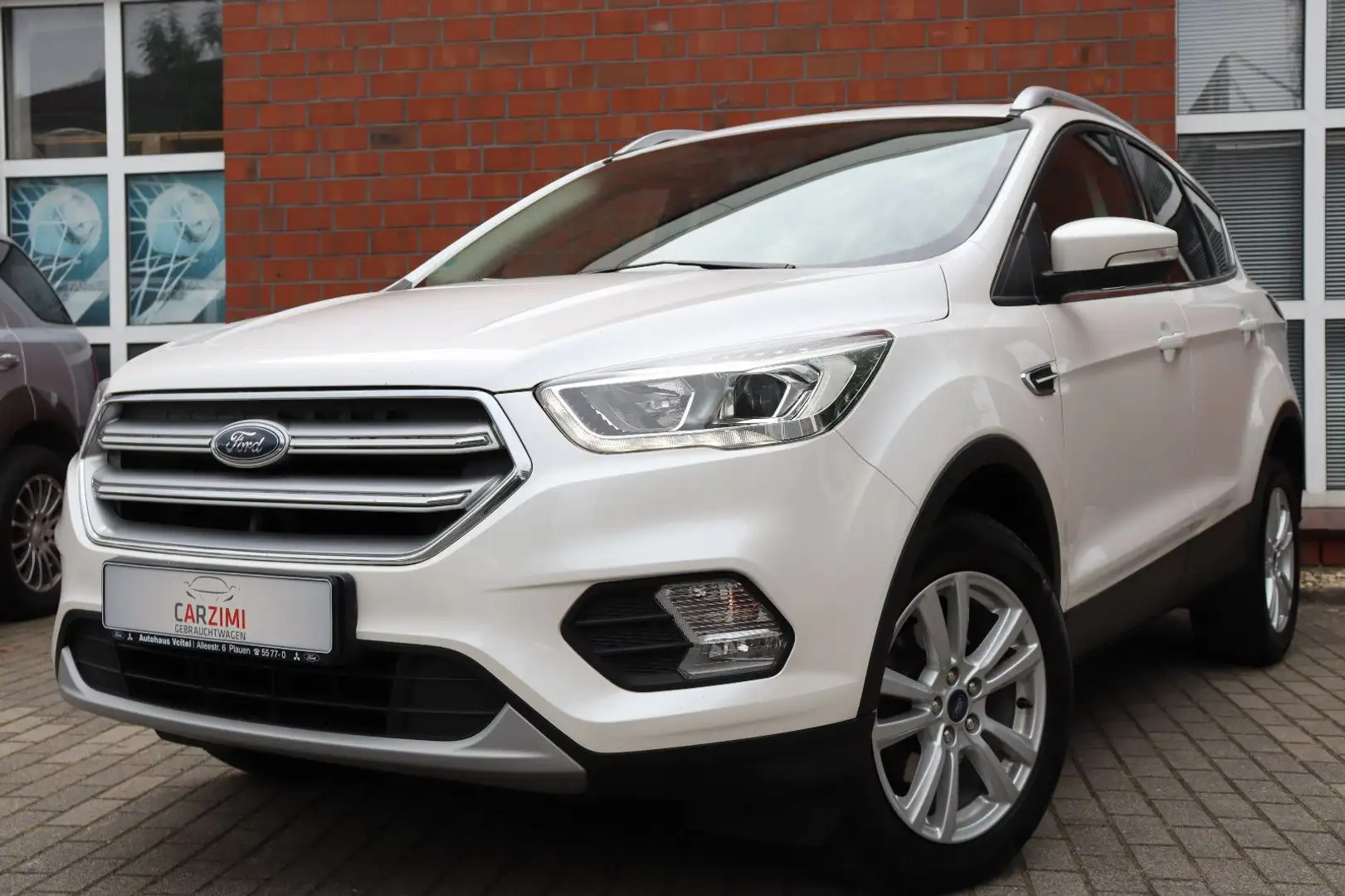 Ford Kuga 1.5 TDCi Cool & Connect LED Navi Kamera Blanc - 1