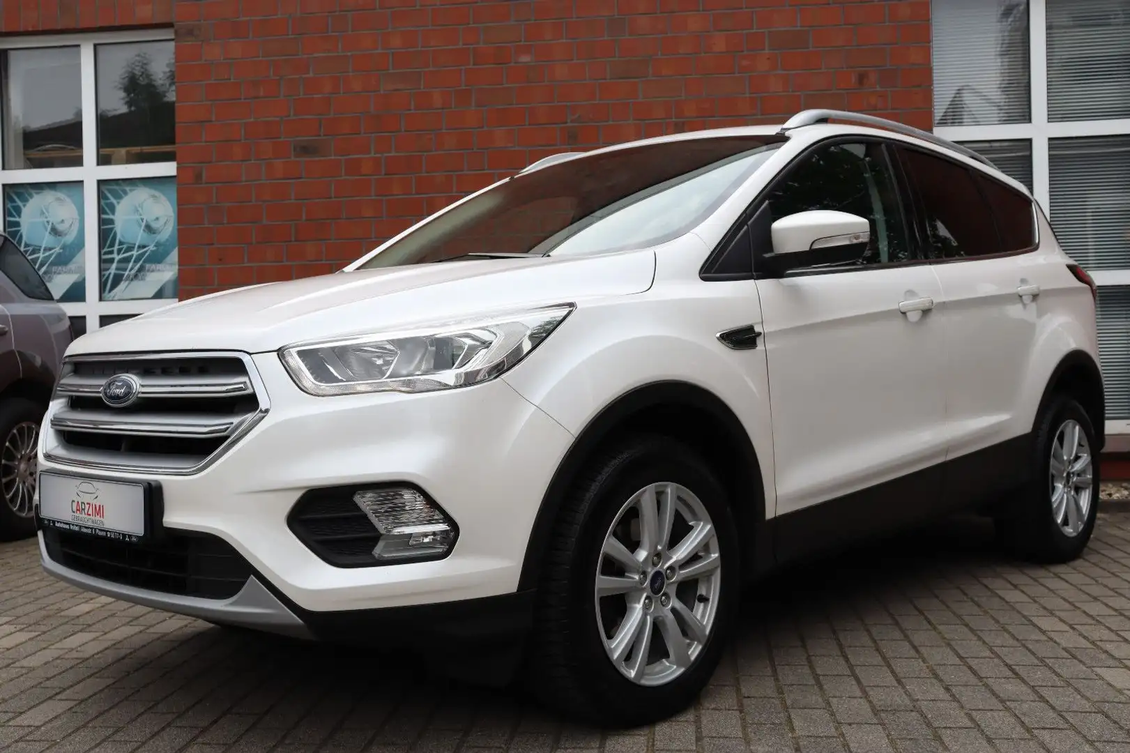 Ford Kuga 1.5 TDCi Cool & Connect LED Navi Kamera Blanc - 2