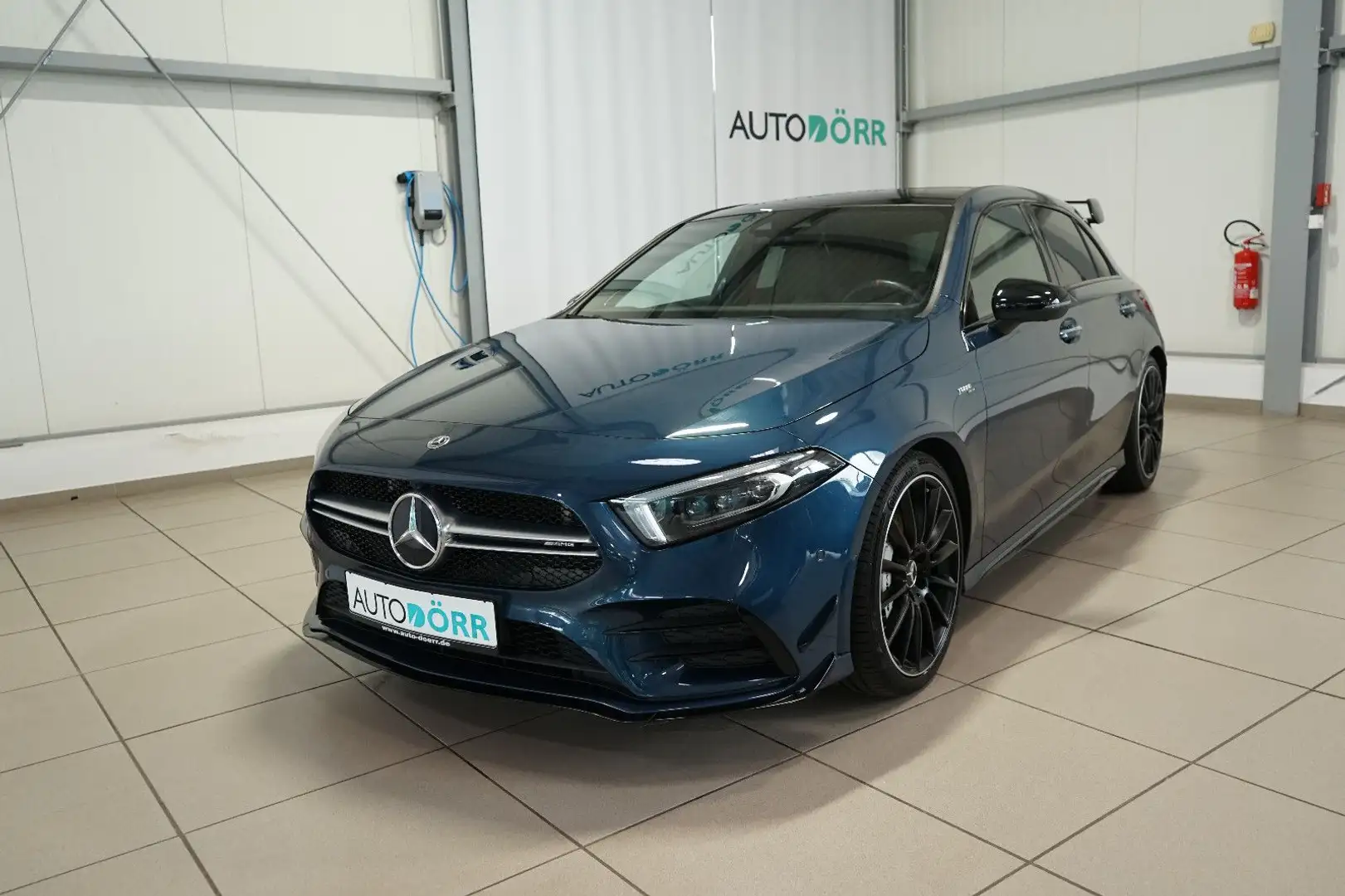 Mercedes-Benz A 35 AMG Perfomance Sitze+Aerodynamik+Pano Blau - 1