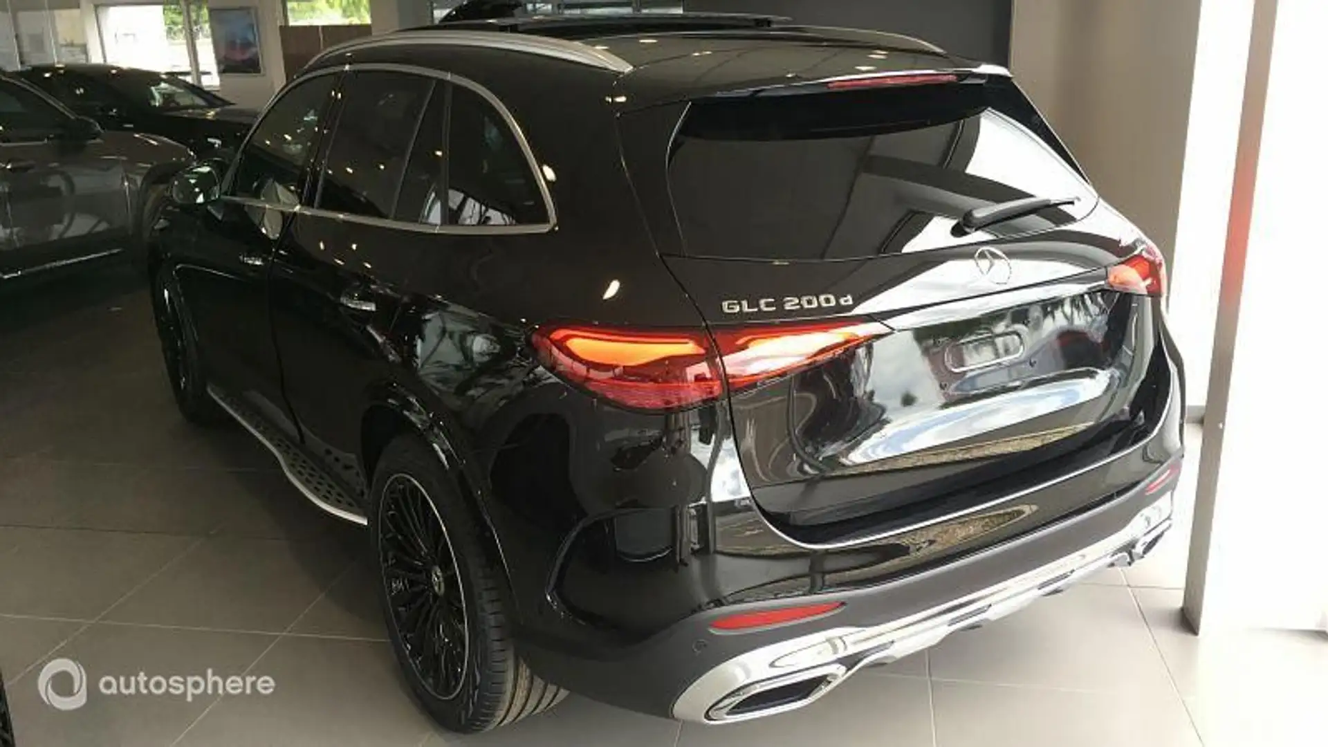 Mercedes-Benz GLC 200 200 d 163ch AMG Line 4Matic 9G-Tronic - 2