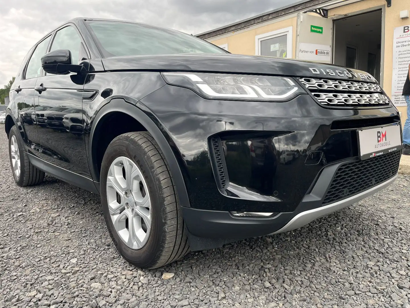 Land Rover Discovery Sport *LEDER*NAVI*KAMERA*PANO*SHZ*PDC Noir - 2