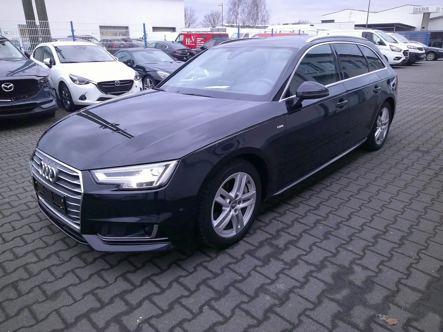 Audi A4 quattro sport Avant 3.0 TDI, Automatik Schwarz - 1