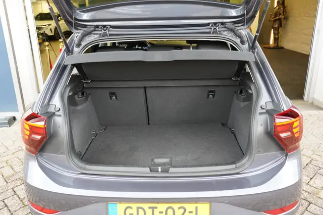 Volkswagen Polo view 25