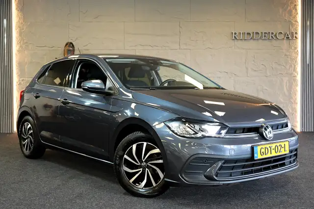 Volkswagen Polo view 3