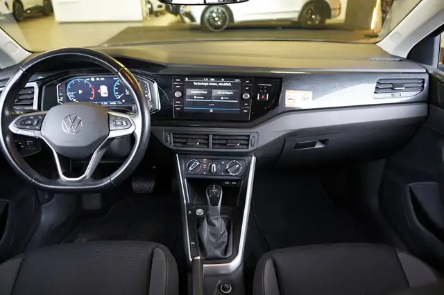 Volkswagen Polo view 10