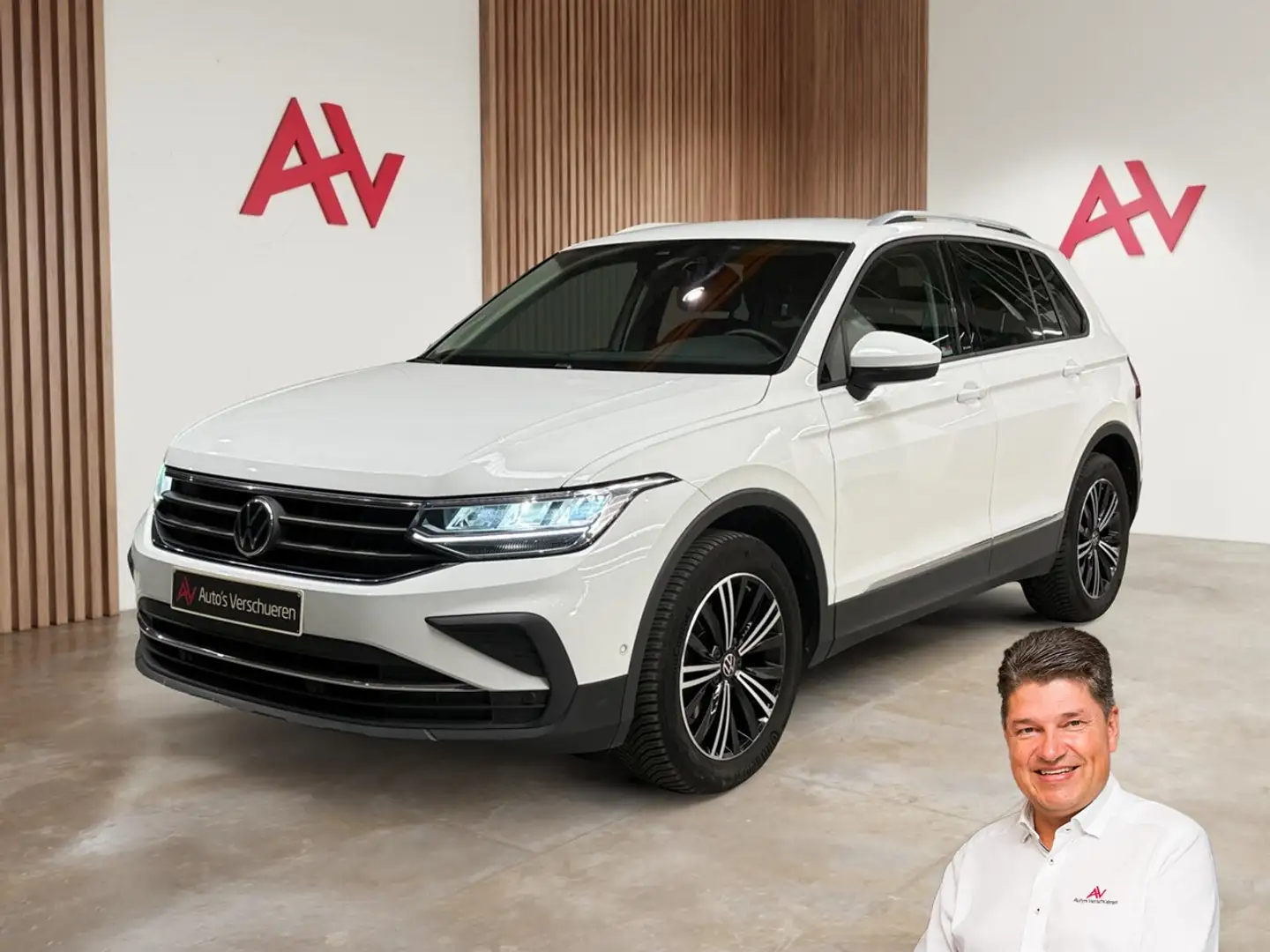 Volkswagen Tiguan Active 2.0 TDI DSG ** Trekhaak | ACC | Navi/Car... Wit - 1