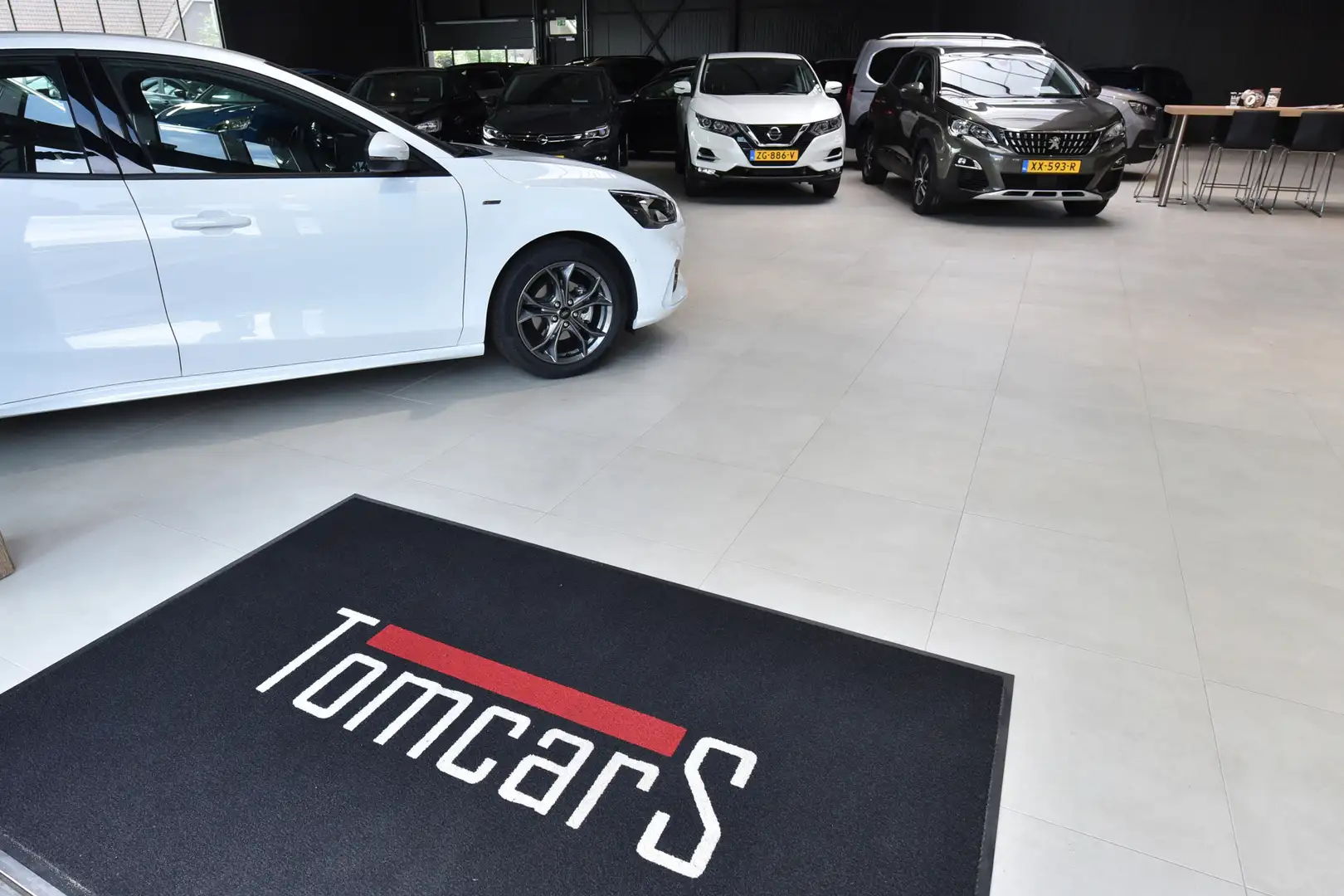 Peugeot 3008 1.2 Hybrid 136PK Automaat Allure Wordt-verwacht Grijs - 2