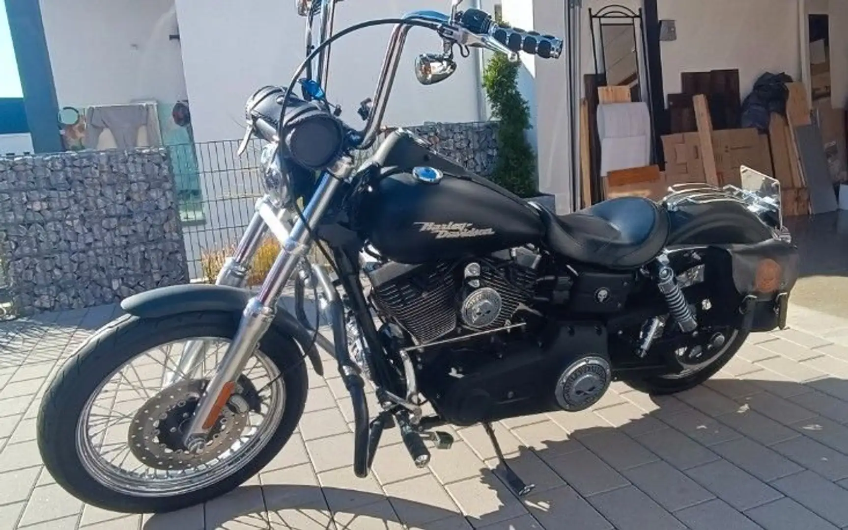 Harley-Davidson Street Bob Чорний - 1