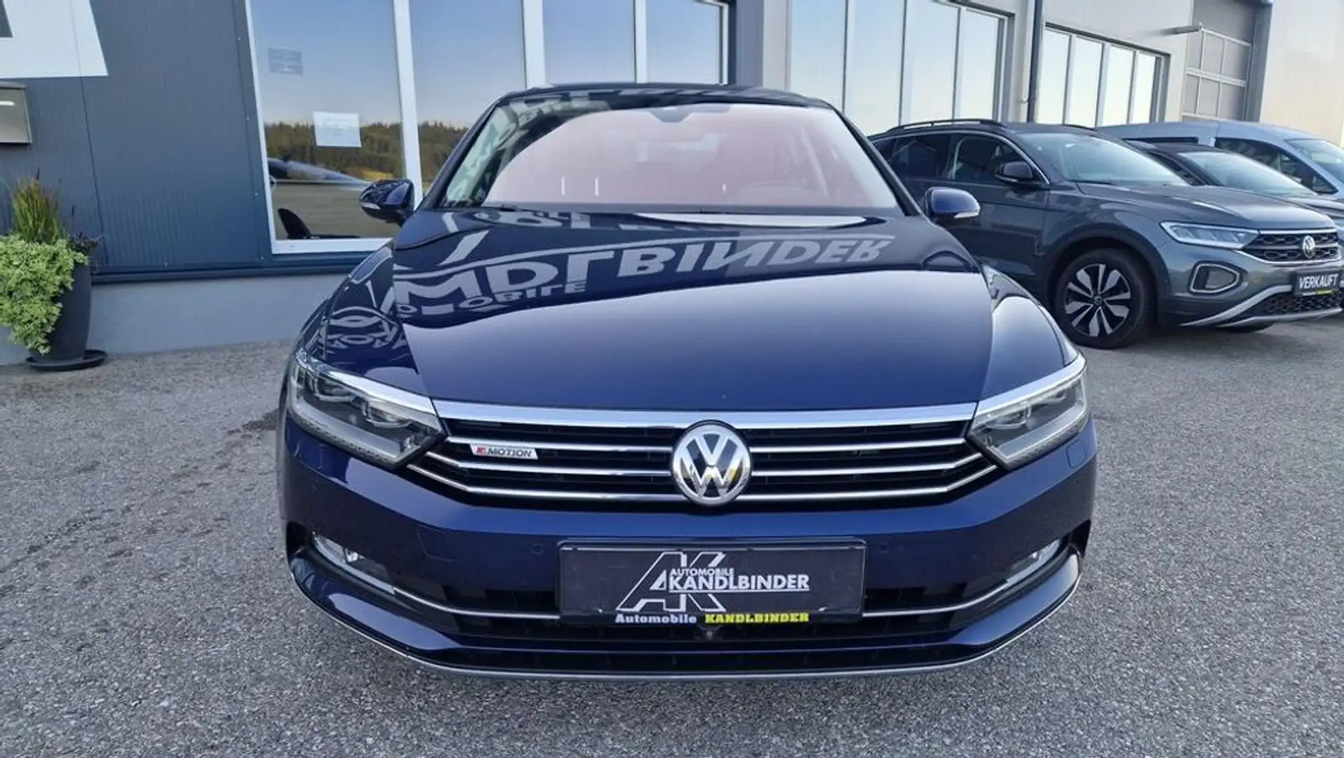 Volkswagen Passat Highline Business 2,0 SRC TDI 4Motion DSG Blau - 2