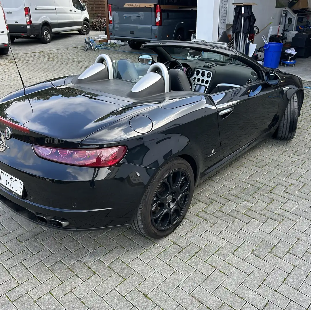 Alfa Romeo Spider Spider 3.2 JTS V6 24V Q4 Exclusive Schwarz - 2
