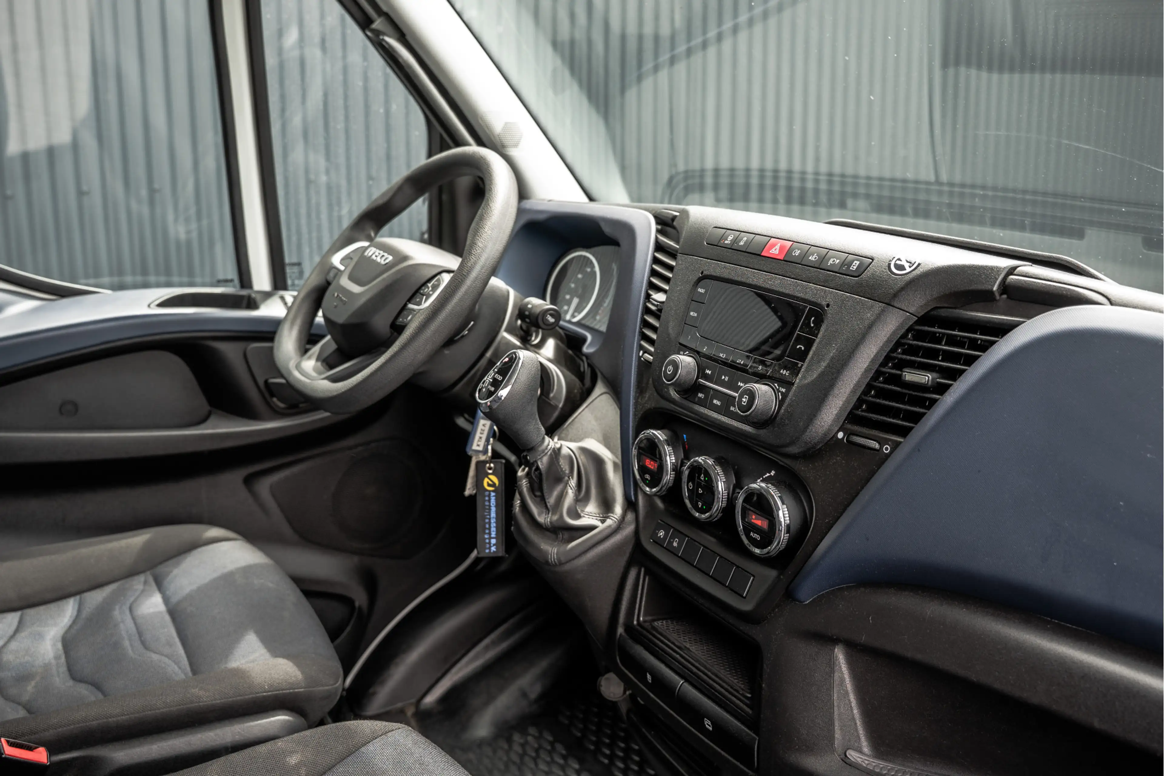 Iveco Daily 35S14V 2.3 L4H2 | Automaat | 3.5T Trekgewicht | Cl — photo 2