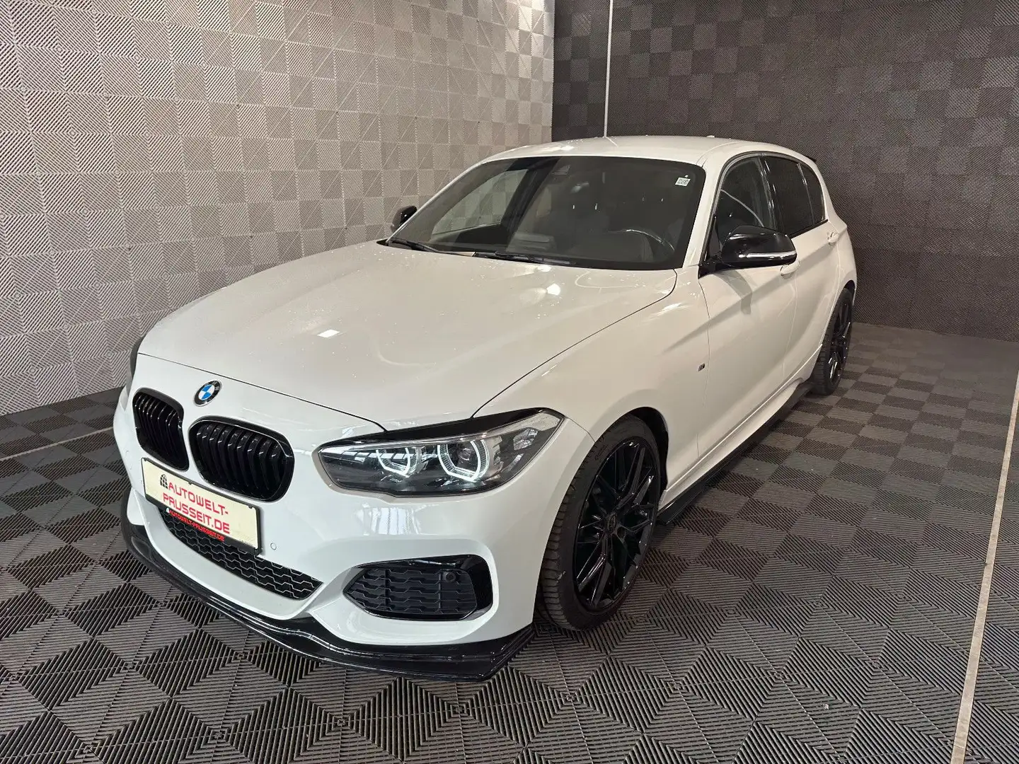 BMW 140 Lim*M TECHNIC*LED-H&K-ACC-ALCANTARA-SHZ Weiß - 2