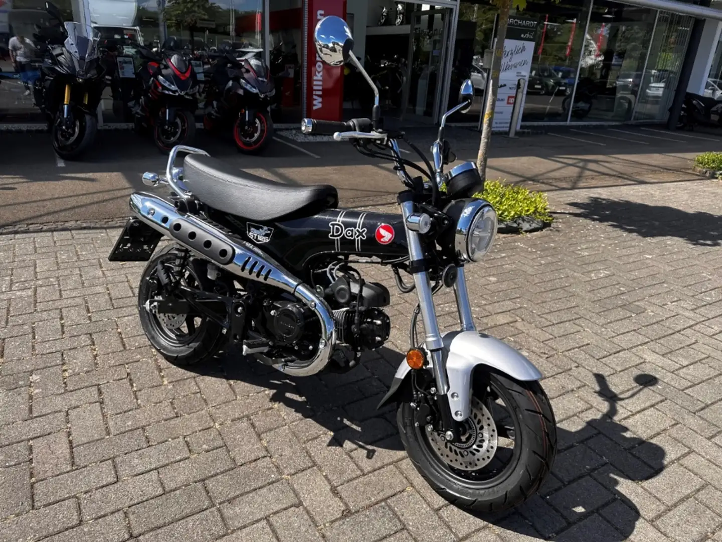 Honda DAX ST 125 *E5+*LED*Schwarz*9,4 PS*6 Jahre Garantie* Negro - 2