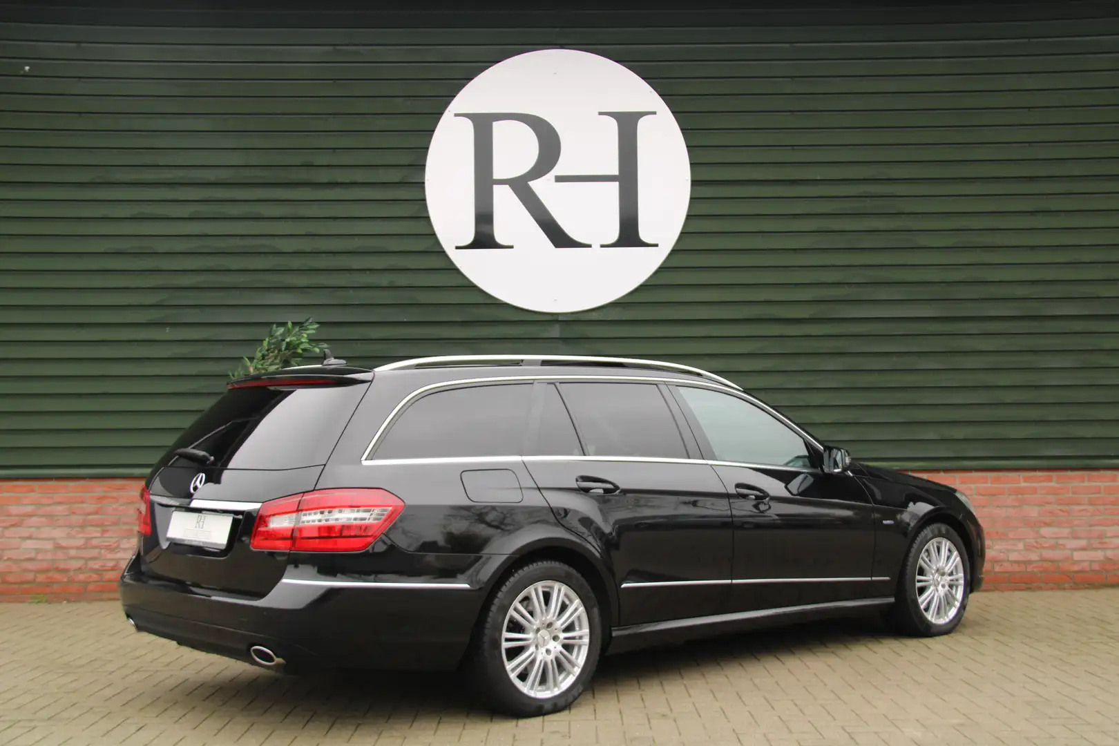Mercedes-Benz E 350 Estate CDI 4Matic Automaat Elegance 7zits - 1e eig Noir - 2