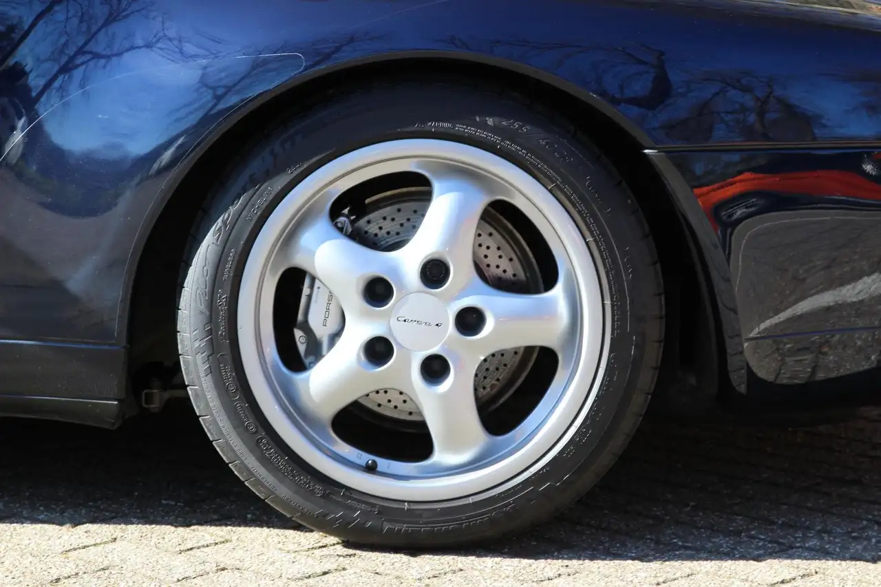 Porsche 911 3.6 Carrera 4, foto 11