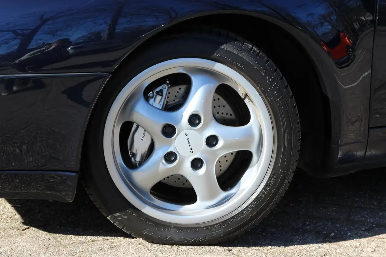 Porsche 911 3.6 Carrera 4, foto 10