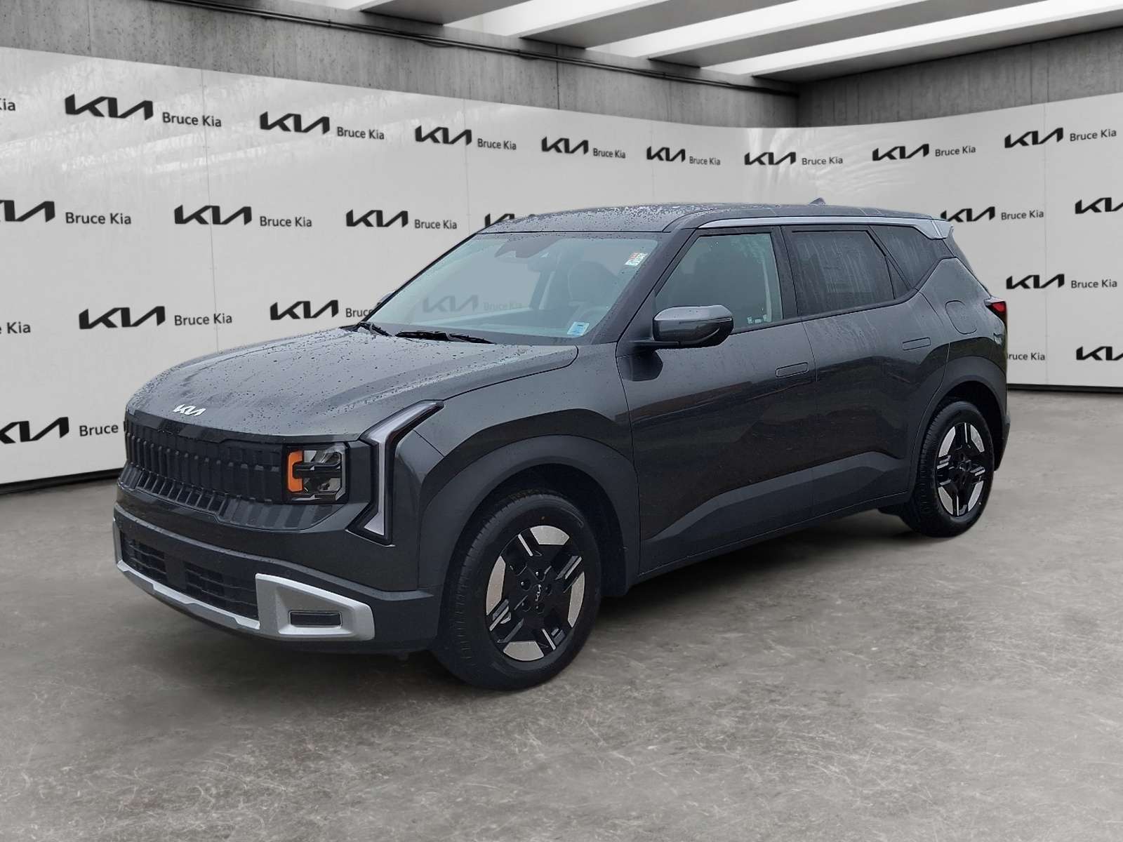 Gray 2027 Kia Seltos SUV / Crossover Front-Wheel Drive
