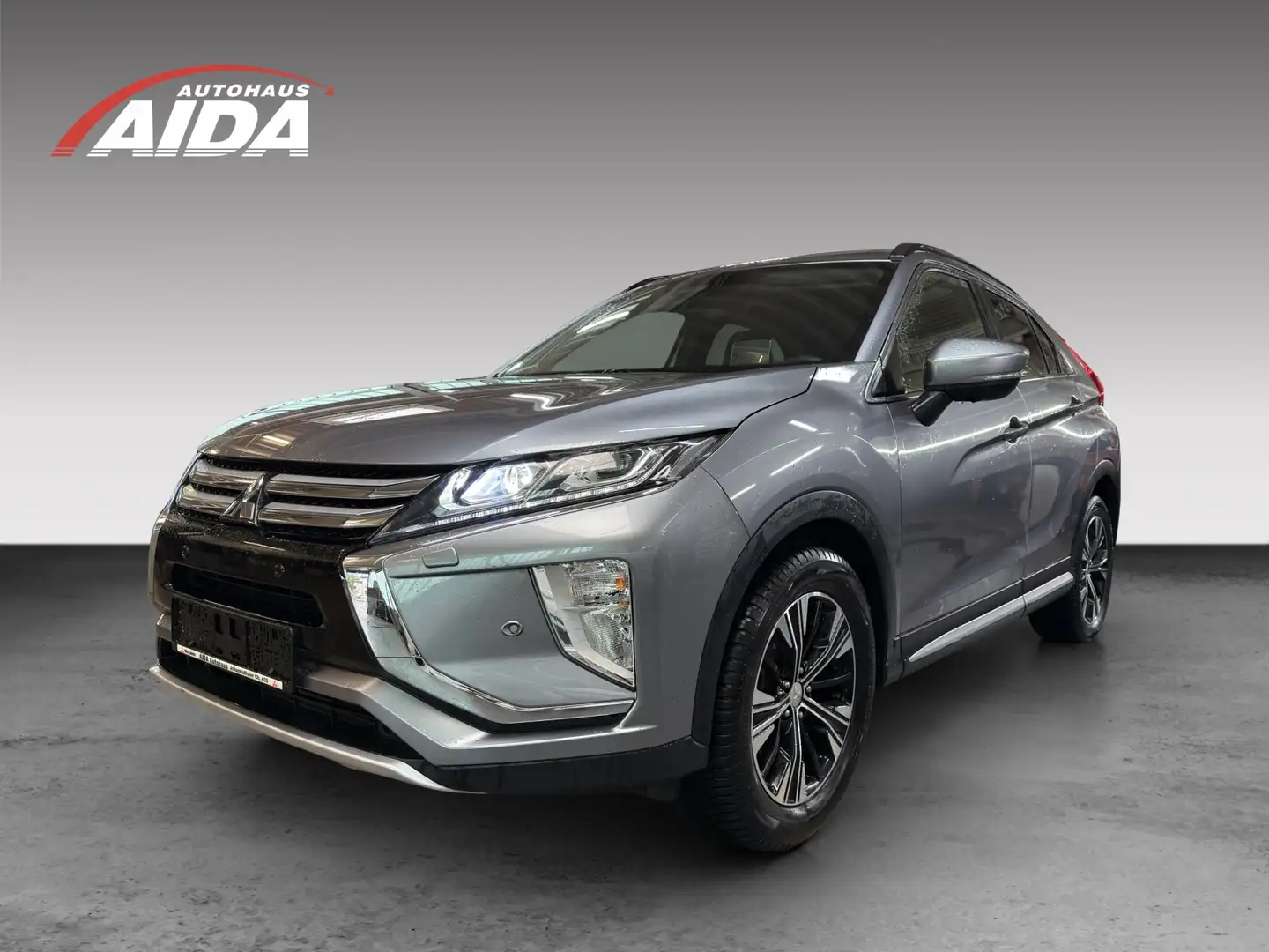 Mitsubishi Eclipse Cross Cross 1.5 T-MIVEC Intro Editon Gris - 1