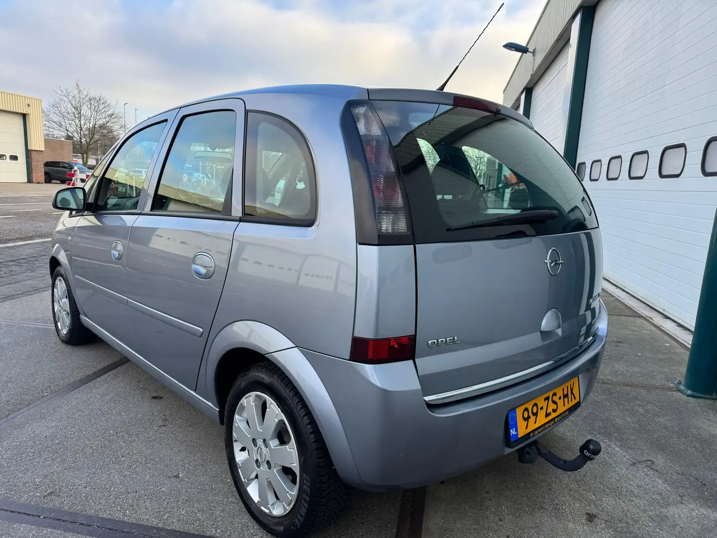 Opel Meriva 1.6-16V Temptation Automaat ! Grijs - 2