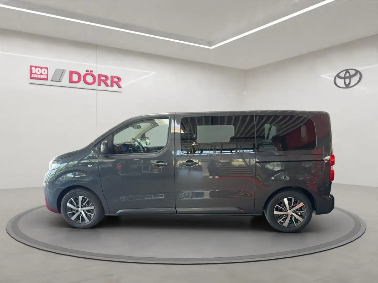 Toyota Proace 2,2-l-D-4D L1 (8-Si.) Autm. Verso Teamplayer* Grau - 2