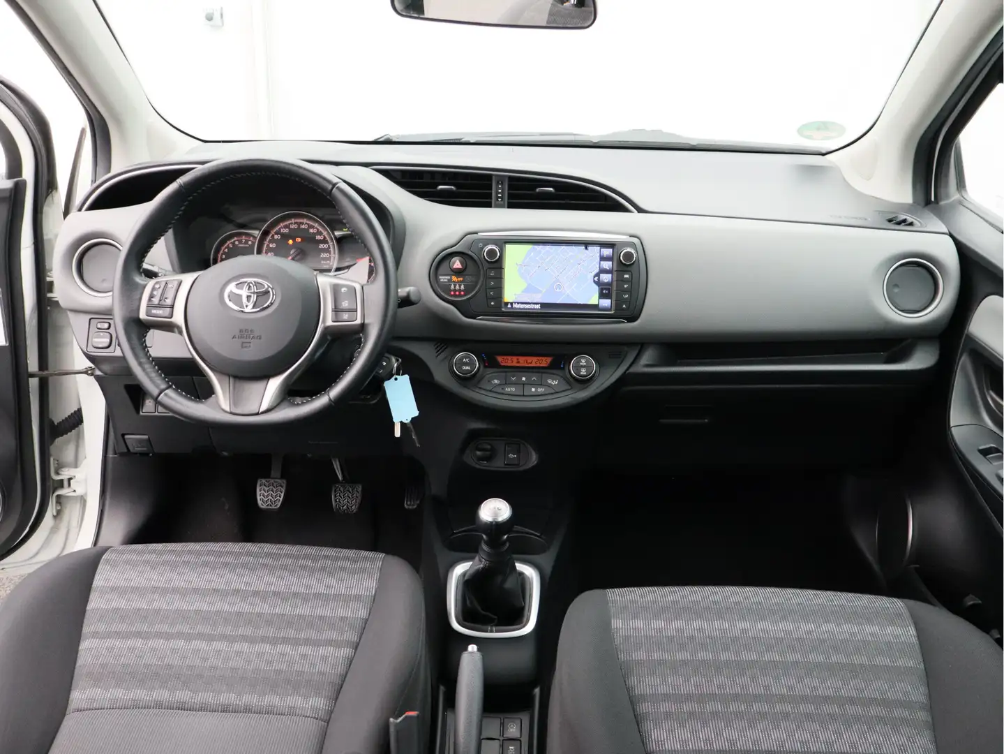 Toyota Yaris 1.0 VVT-i Trend/ compleet/ zeer mooi! Blanc - 2