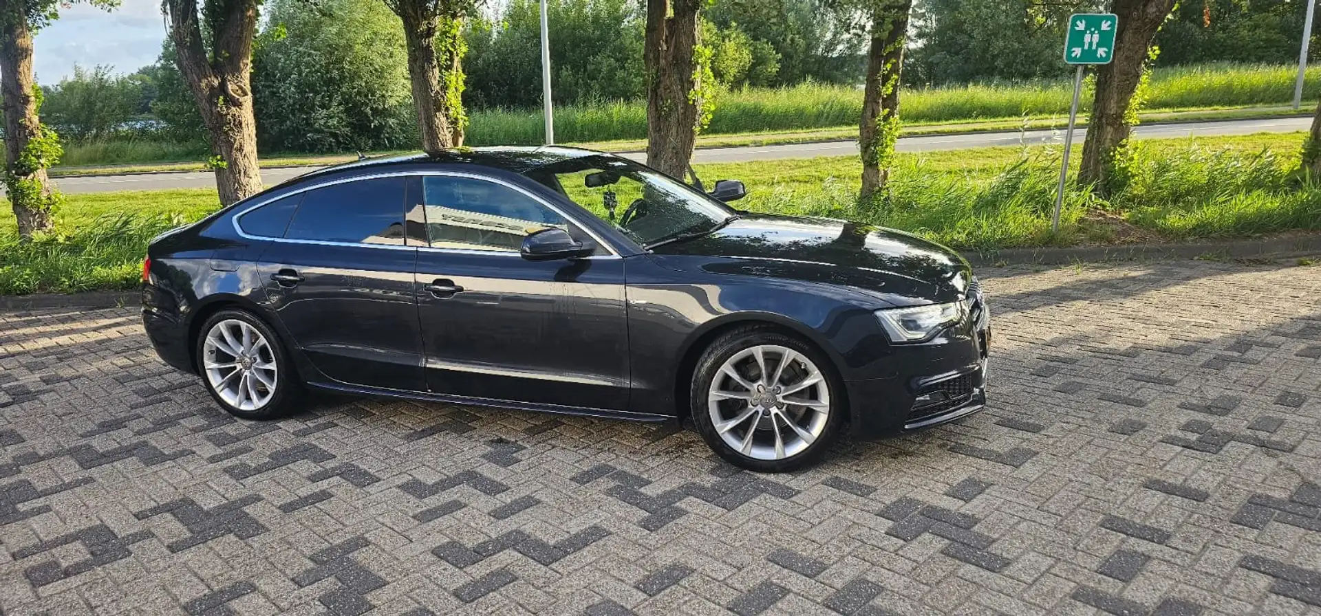 Audi A5 A5 1.8 TFSI Sport Edition Zwart - 1