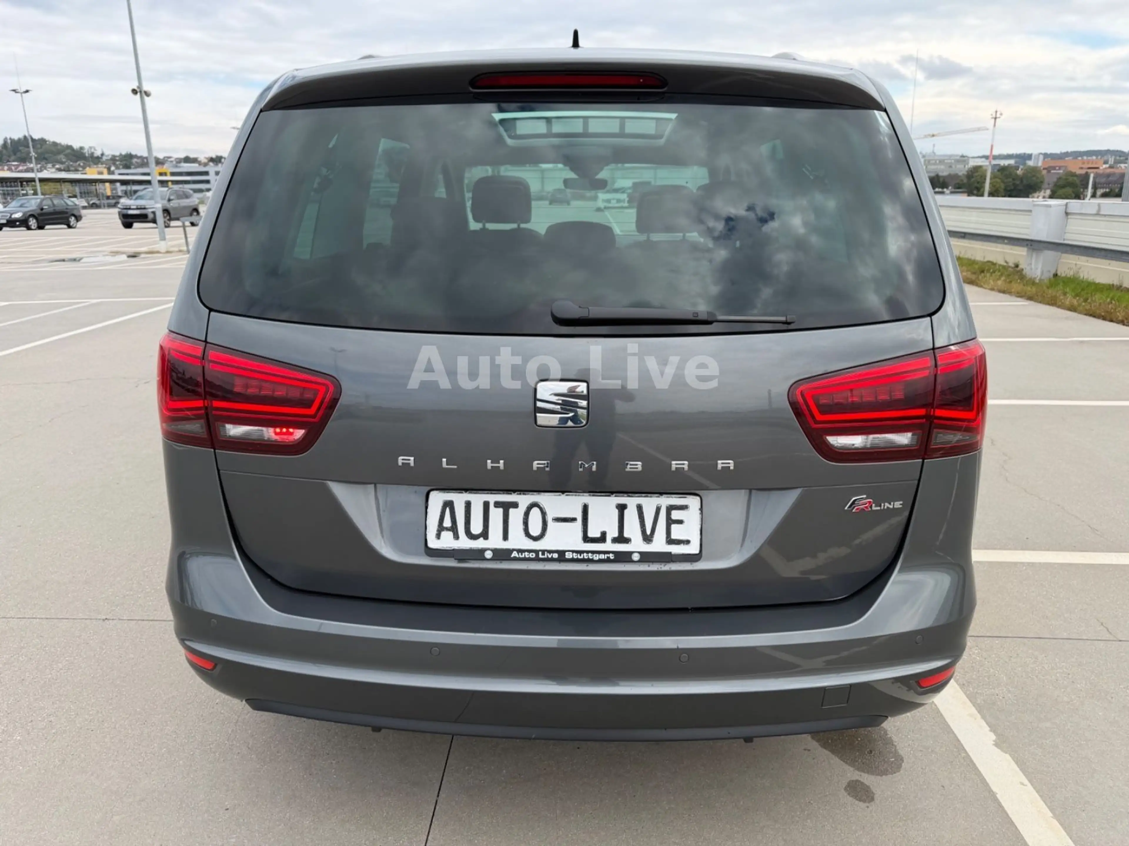 SEAT Alhambra 1.4 TSI*FR-Line*7xSITZ*PAN*LED*NAVI*AHK — photo 4