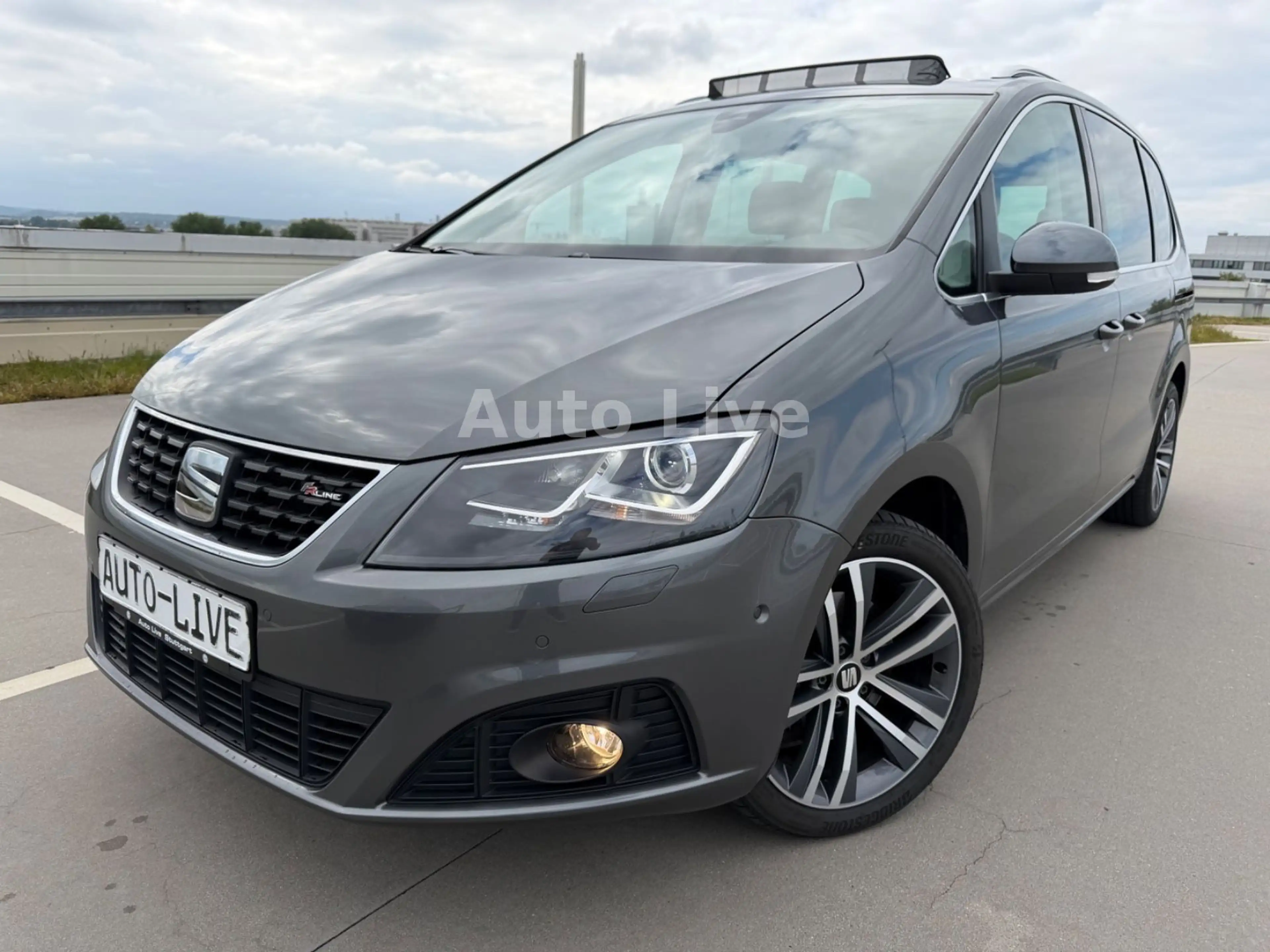 SEAT Alhambra 1.4 TSI*FR-Line*7xSITZ*PAN*LED*NAVI*AHK