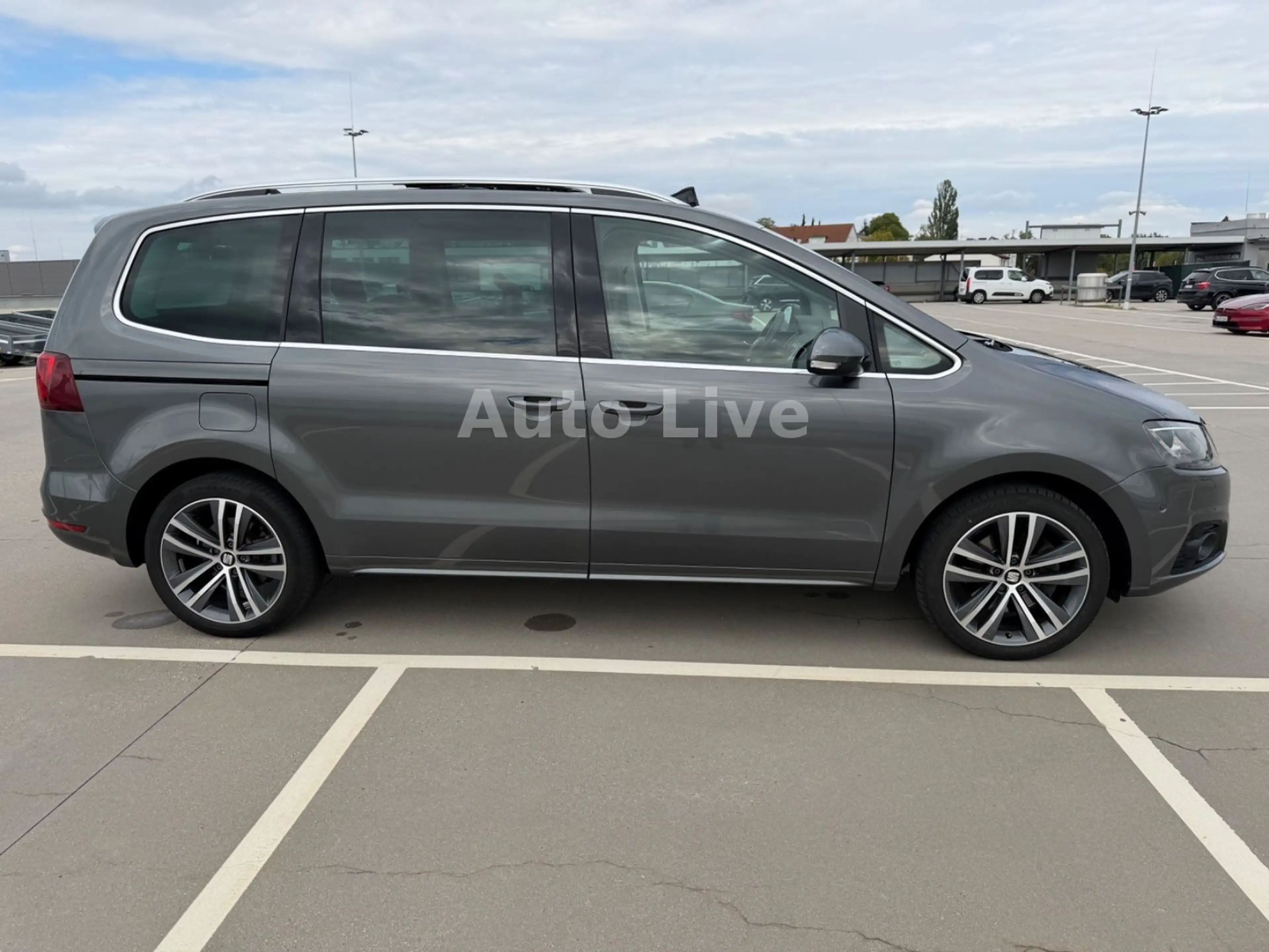 SEAT Alhambra 1.4 TSI*FR-Line*7xSITZ*PAN*LED*NAVI*AHK — photo 6