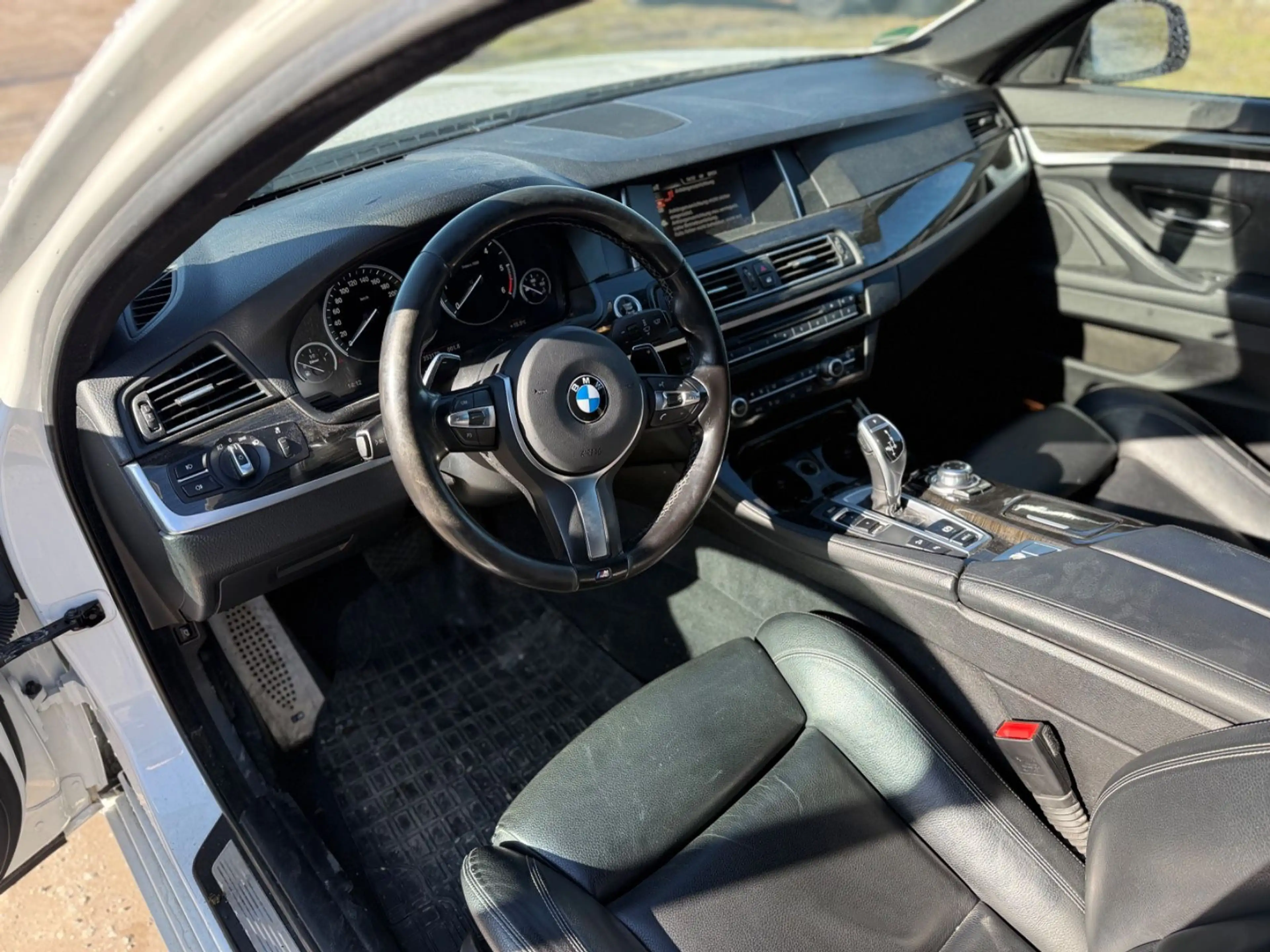 BMW 535 d Motor Klackert M-Paket — photo 10