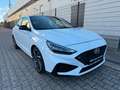 Hyundai i30 Fastback N Line PANO/RFK/ACC/NAVI Weiß - thumbnail 1