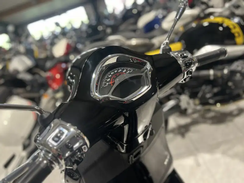 Vespa GTS Super 310 - foto 5