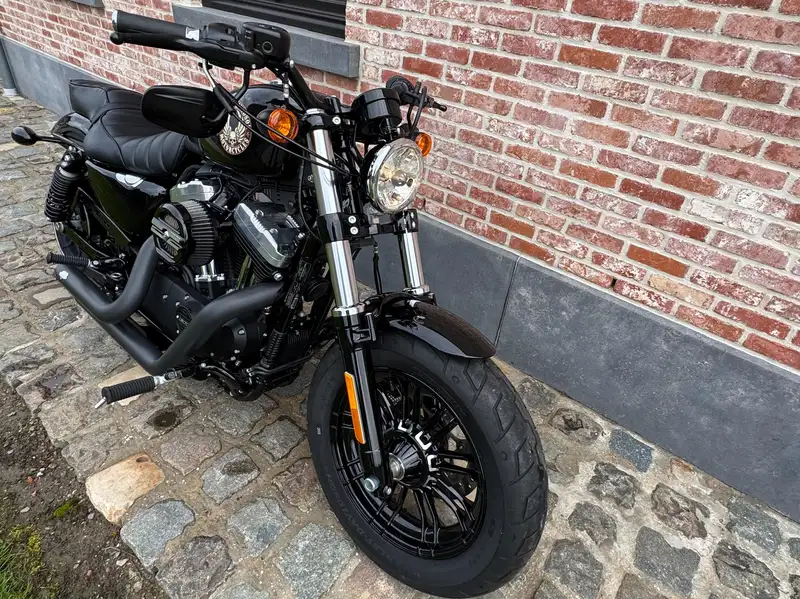 Harley-Davidson Sportster Forty Eight - foto 3
