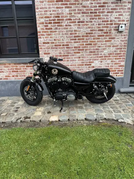 Harley-Davidson Sportster Forty Eight - foto 2