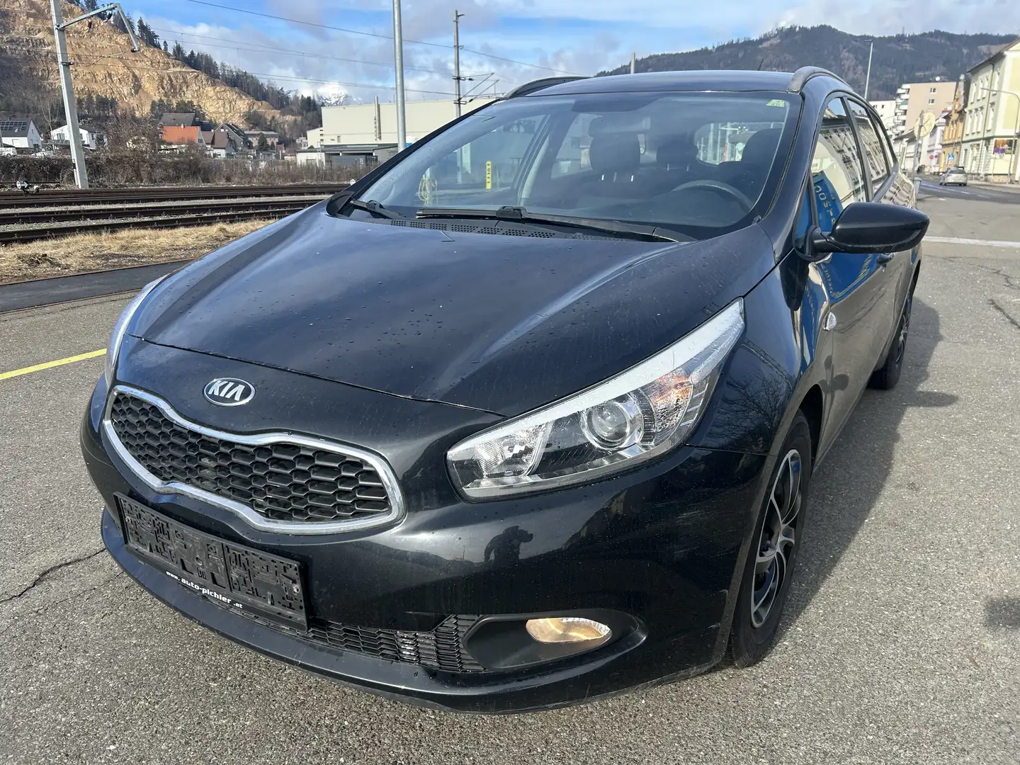 Kia Ceed / cee'd 1,4 CRDi Caritas-E-Mail werden nicht beantwortet- - 1