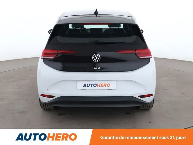 Volkswagen Id.3 view 5