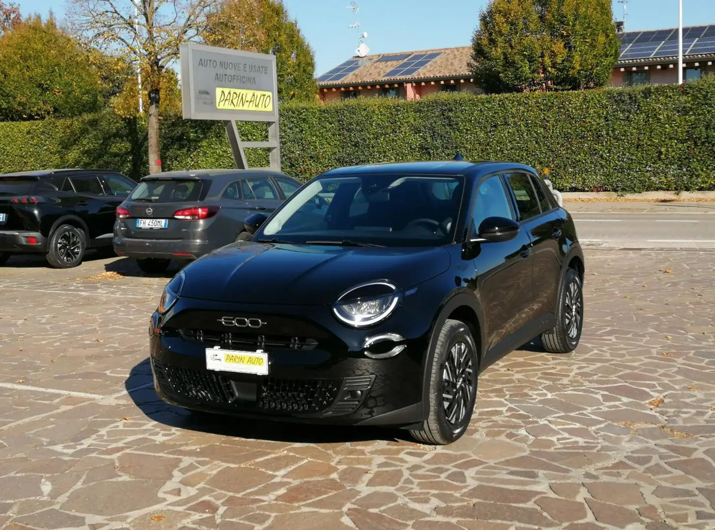 Fiat 600 Hybrid 100 CV DCT MHEV Noir - 1