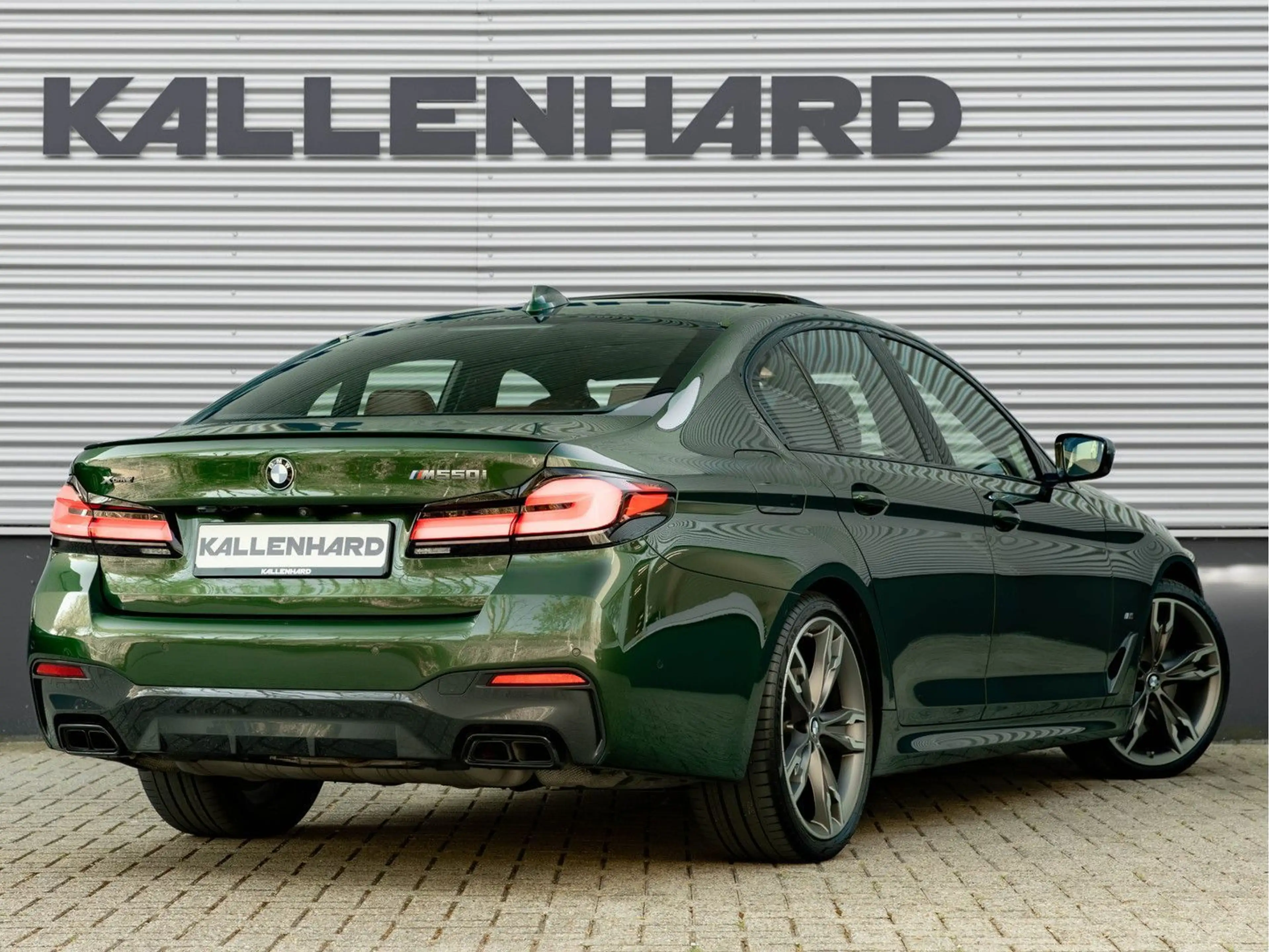 BMW 550 5-serie M550i xDrive - Dak - Full Option - — photo 2