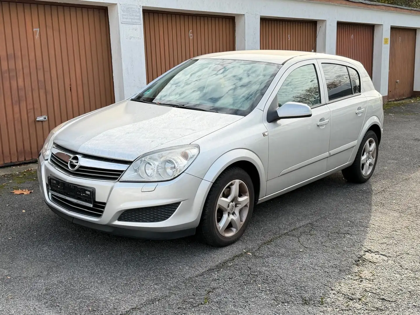 Opel Astra H Edition Klima-Servo-SHZ-PDC- Argent - 1